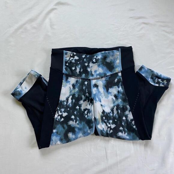 Lululemon Stop At Nothing Crop leggings size 4 - Picture 2 of 8